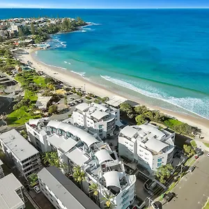 4* Resort Rolling Surf
